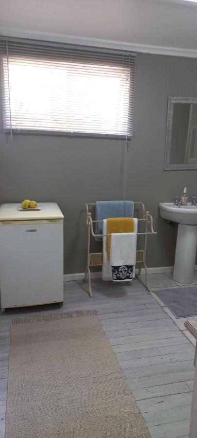 Peony Luxury Room With Wifi And Own Entrance Stellenbosch Exterior photo